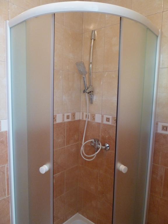 Rose Apartments Ičići Habitación foto
